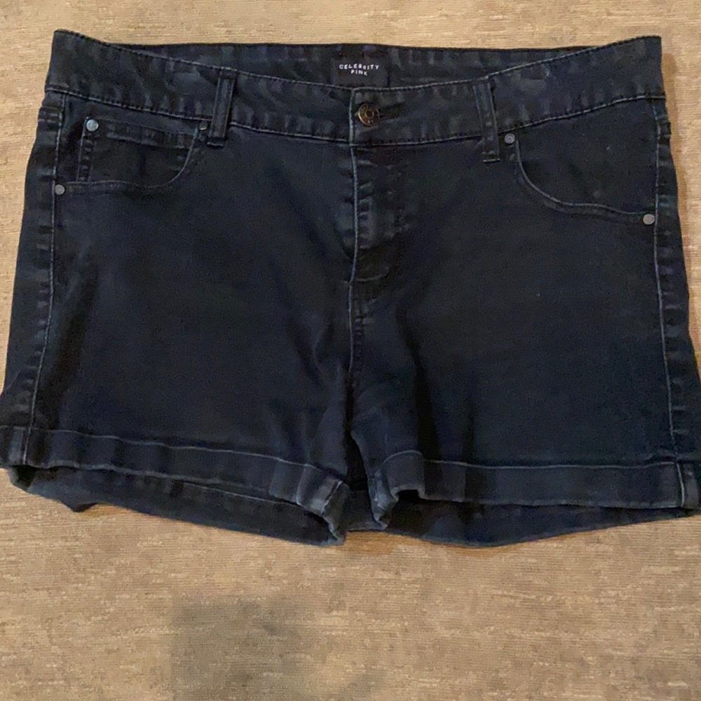 Celebrity Pink black shorts size 15/32